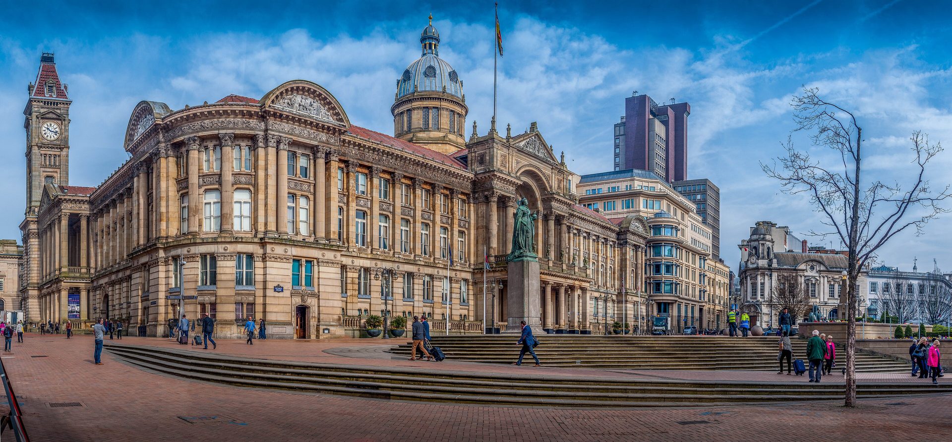 Victoria Square, Birmingham, with the Council House behind it